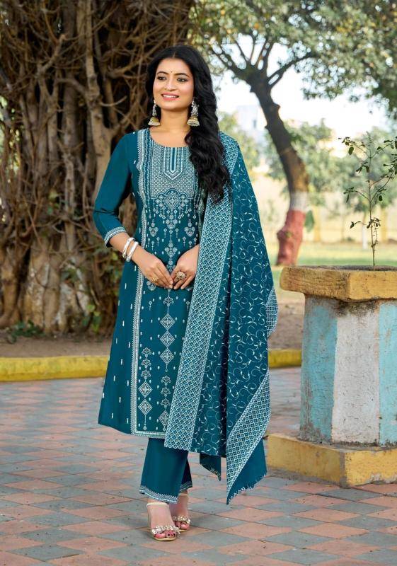 Subhash samyukta Kurti showroom in Mumbai